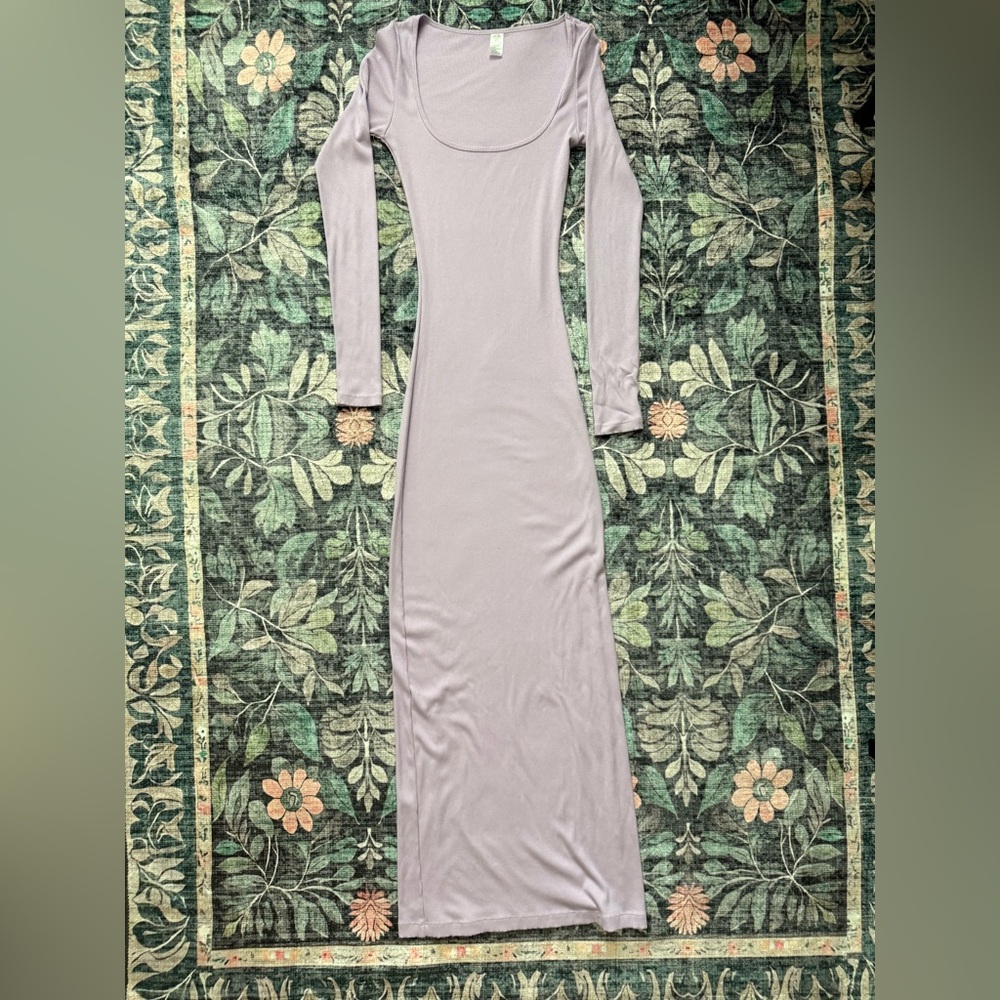 Elegant Lavender Long Sleeve Dress
